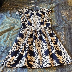 Navy white dress size 7/8